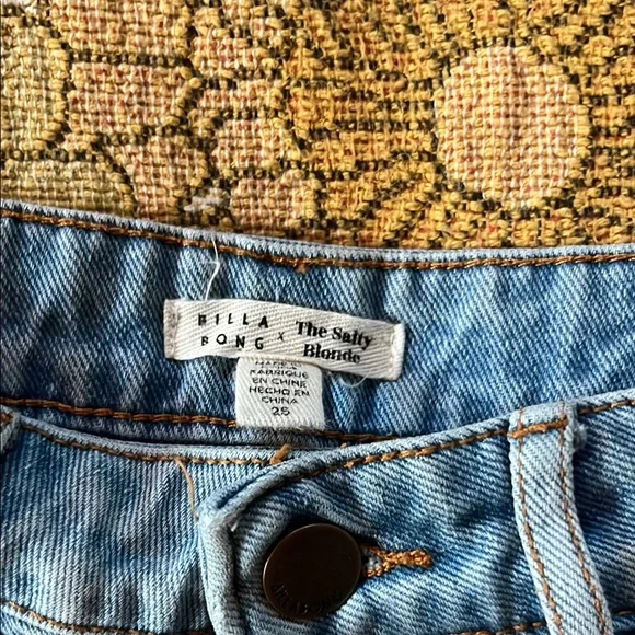 BILLABONG X SALTY BLONDE - Picture 2 of 3